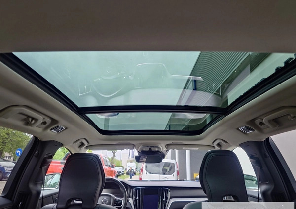 Volvo V60 cena 174900 przebieg: 92665, rok produkcji 2021 z Sulmierzyce małe 781